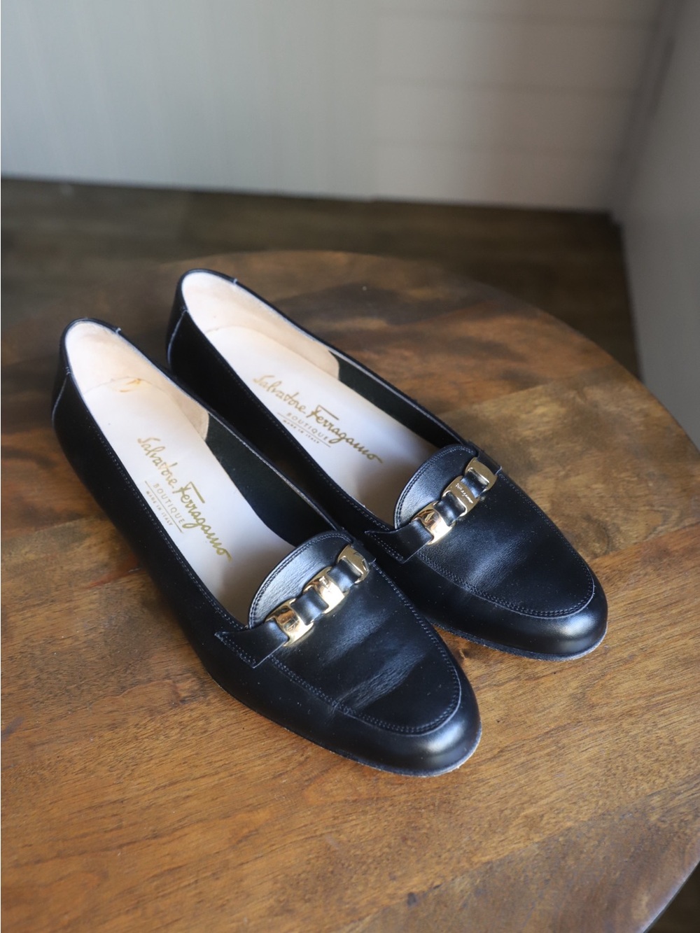 Salvatore Ferragamo Black Leather Women's flats